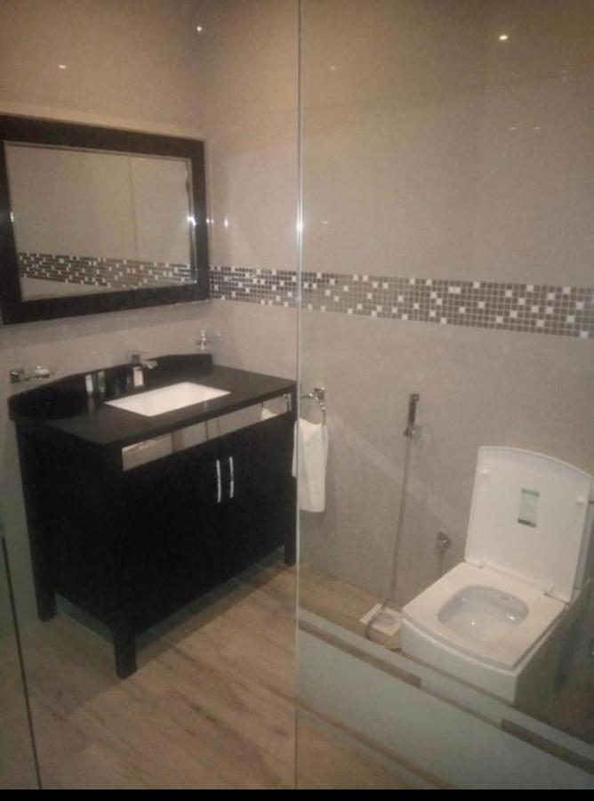 Alamaken Residence Al Hidd Екстериор снимка